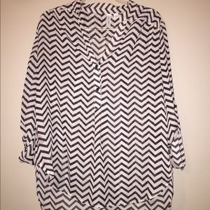 🛍🧥 Tacera Black and Tan Blouse🧥